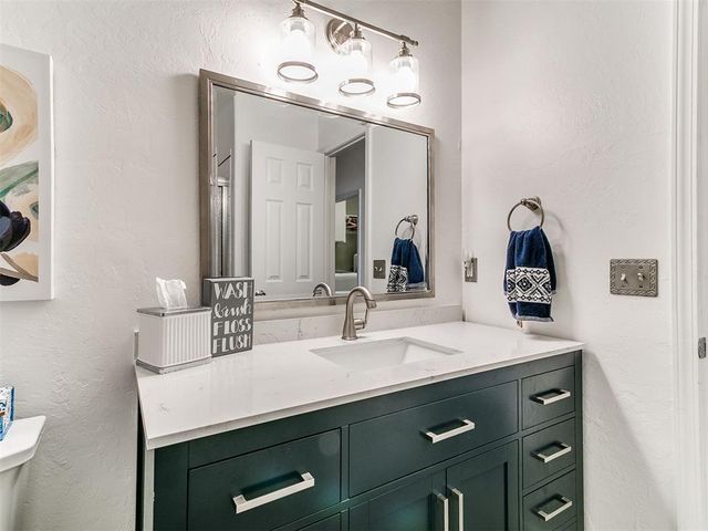 8824 NW 116th Street, Oklahoma City, OK 73162