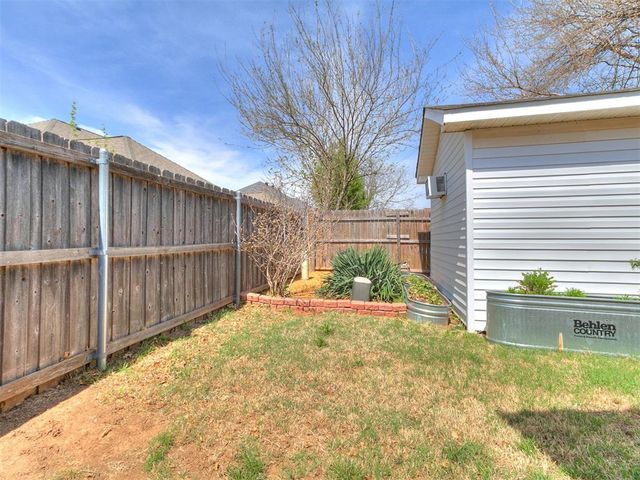 8824 NW 116th Street, Oklahoma City, OK 73162