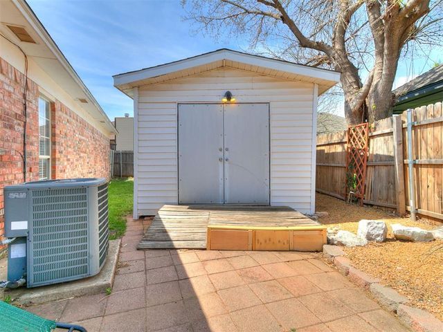 8824 NW 116th Street, Oklahoma City, OK 73162