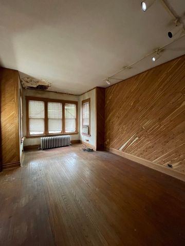 3248 N Richmond Street, Chicago, IL 60618