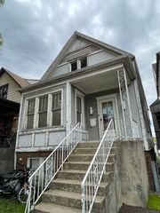 3248 N Richmond Street, Chicago, IL 60618
