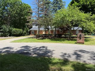 52240 Eastmoor Lane, Shelby Charter Township, MI 48316