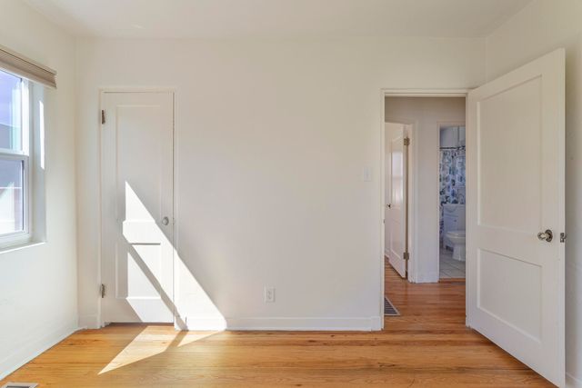 1109 Lafayette Drive NE, Albuquerque, NM 87106