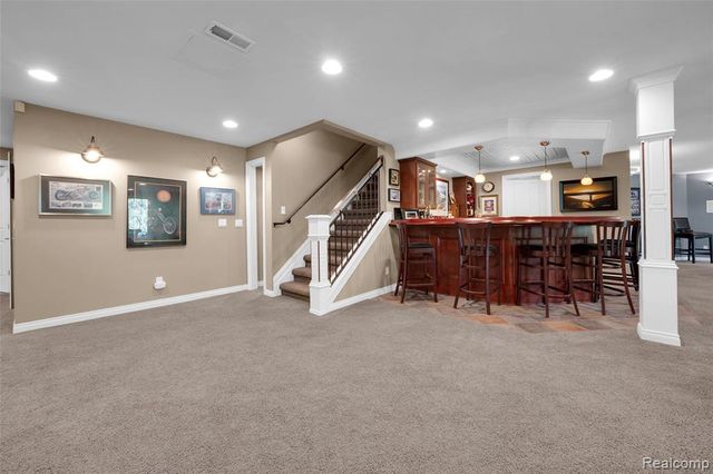 4502 Forest Edge Lane, West Bloomfield, MI 48323
