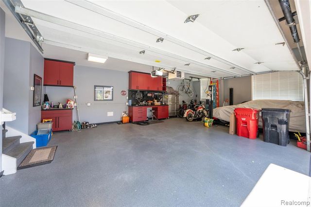 4502 Forest Edge Lane, West Bloomfield, MI 48323
