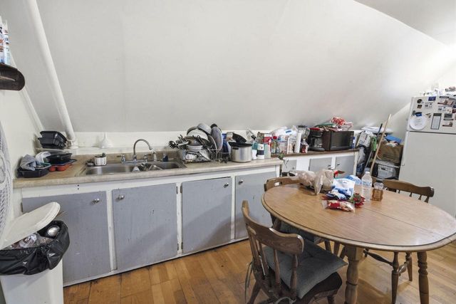 3630 E Barnard AVENUE, Cudahy, WI 53110