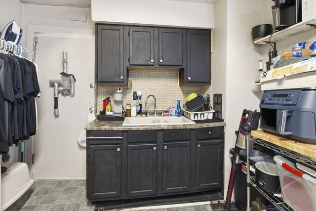 3630 E Barnard AVENUE, Cudahy, WI 53110