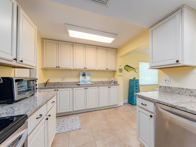 9259 142ND STREET, Seminole, FL 33776