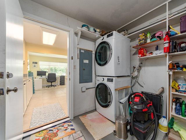 9259 142ND STREET, Seminole, FL 33776