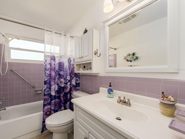 9259 142ND STREET, Seminole, FL 33776