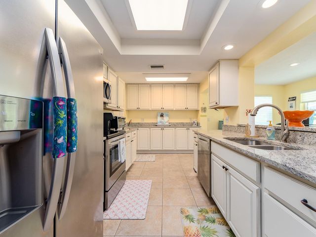 9259 142ND STREET, Seminole, FL 33776