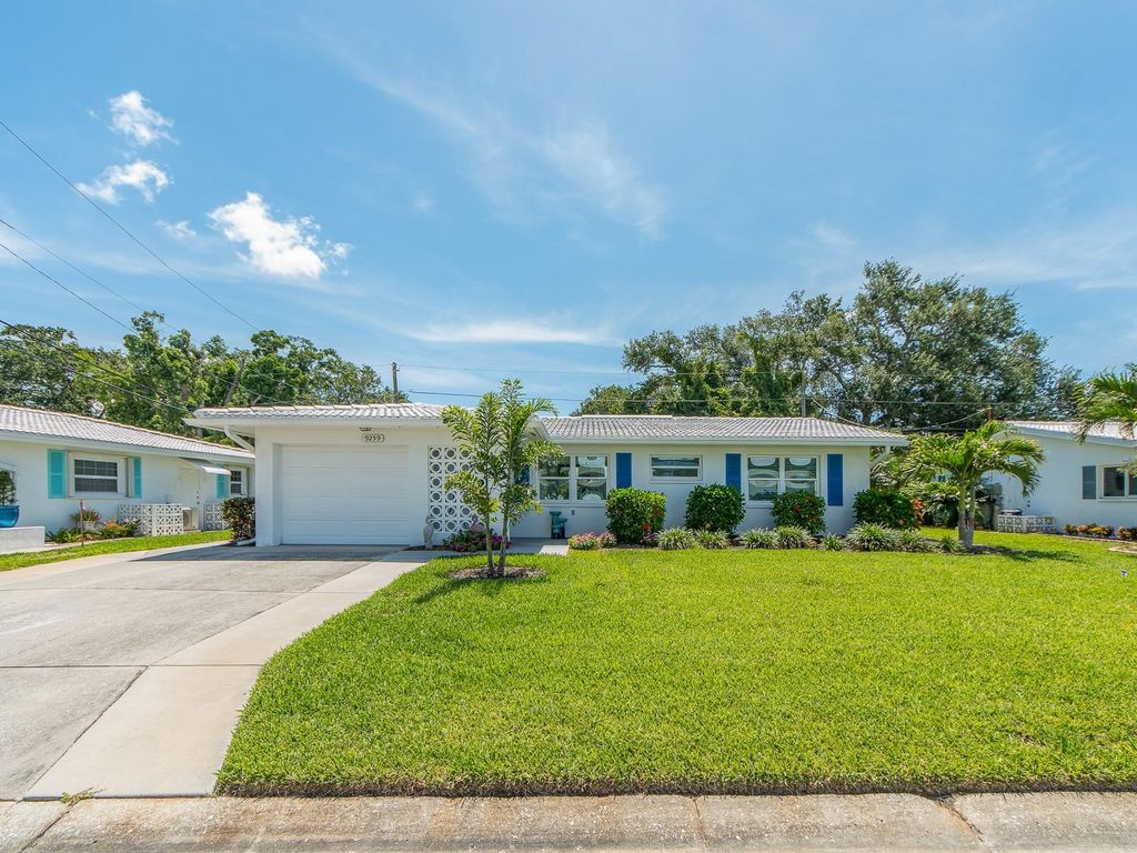 9259 142ND STREET, Seminole, FL 33776