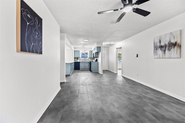 10027 Valley Sun Drive, Houston, TX 77078