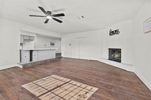 10027 Valley Sun Drive, Houston, TX 77078