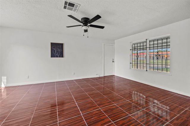 10027 Valley Sun Drive, Houston, TX 77078