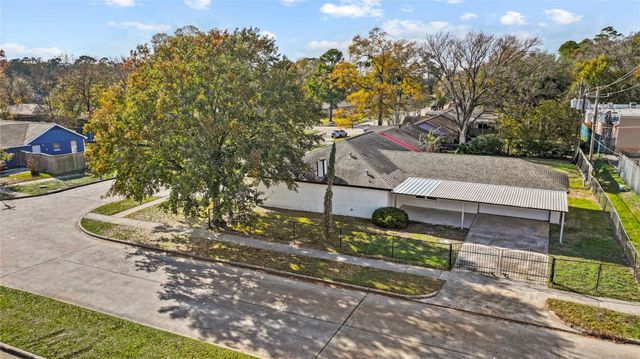 10027 Valley Sun Drive, Houston, TX 77078