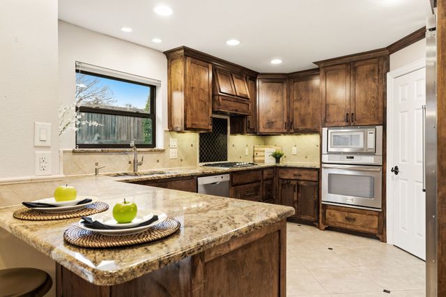 9608 Greensprint Drive, Dallas, TX 75238