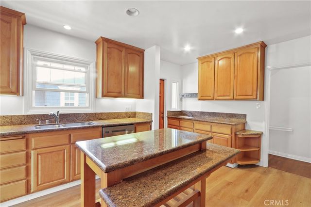 1131 E 2nd, Long Beach, CA 90802
