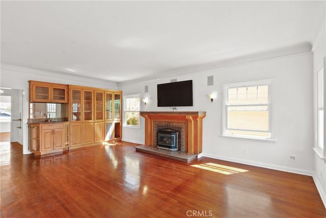 1131 E 2nd, Long Beach, CA 90802