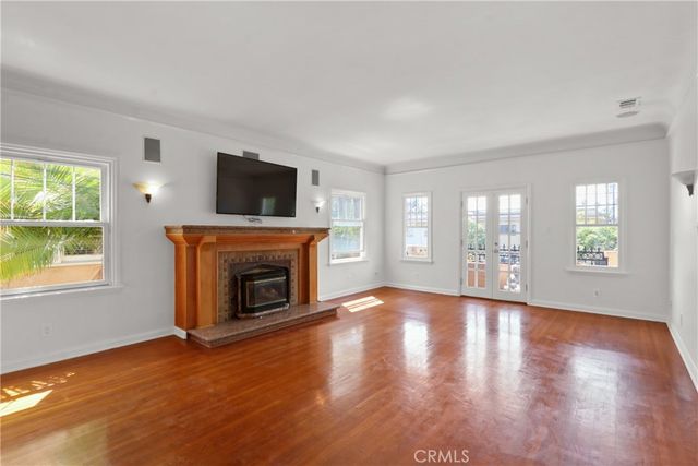 1131 E 2nd, Long Beach, CA 90802