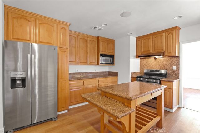 1131 E 2nd, Long Beach, CA 90802
