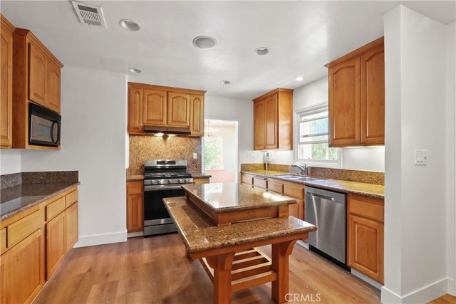 1131 E 2nd, Long Beach, CA 90802
