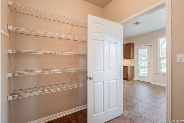 9546 Haviland Ct, San Antonio, TX 78251