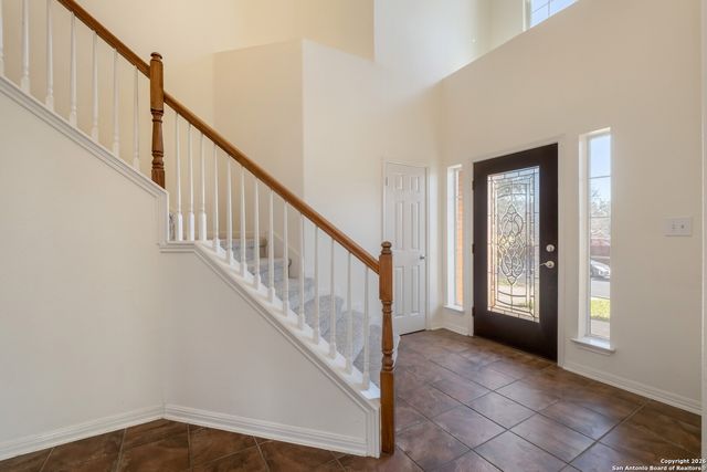 9546 Haviland Ct, San Antonio, TX 78251