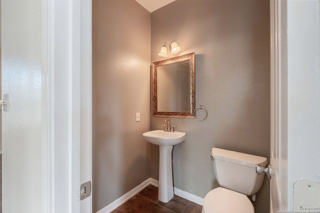 9546 Haviland Ct, San Antonio, TX 78251