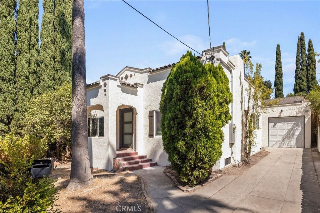 1379 E Elizabeth Street, Pasadena, CA 91104 — photo 3