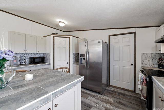 107 Frontier Way, Seguin, TX 78155