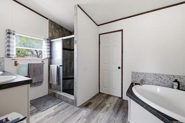 107 Frontier Way, Seguin, TX 78155