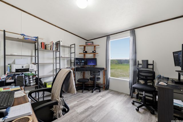 107 Frontier Way, Seguin, TX 78155