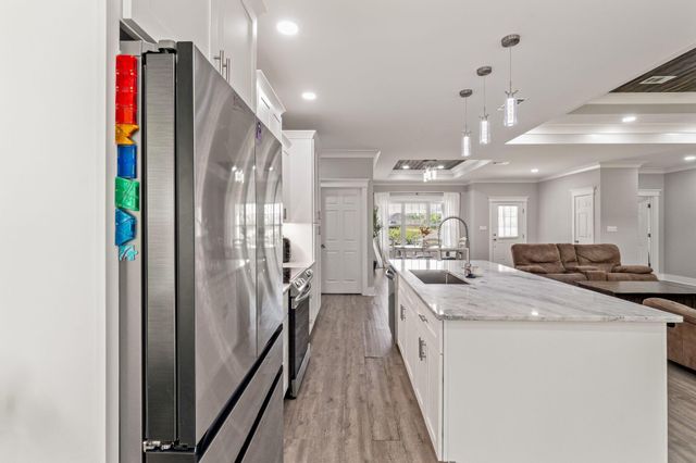 23 E Chapel Hill Blvd., Hattiesburg, MS 39402