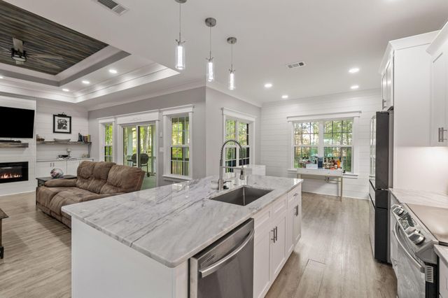 23 E Chapel Hill Blvd., Hattiesburg, MS 39402