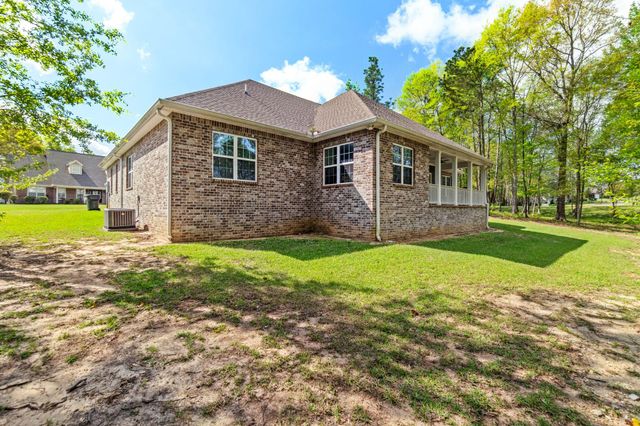 23 E Chapel Hill Blvd., Hattiesburg, MS 39402