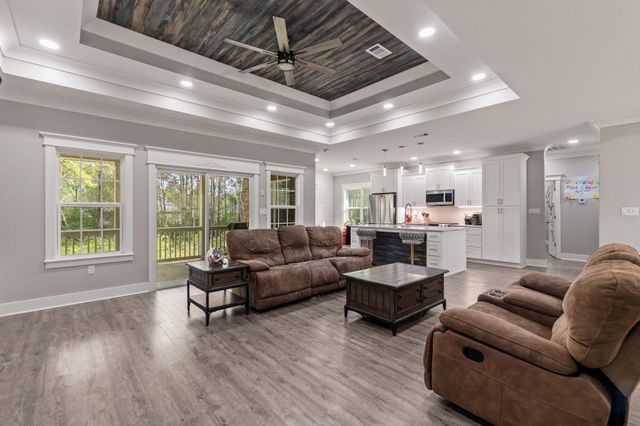 23 E Chapel Hill Blvd., Hattiesburg, MS 39402