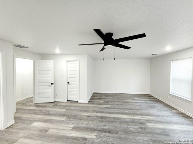 6415 Buena Vista, San Antonio, TX 78237