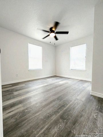 6415 Buena Vista, San Antonio, TX 78237