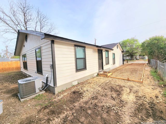 6415 Buena Vista, San Antonio, TX 78237