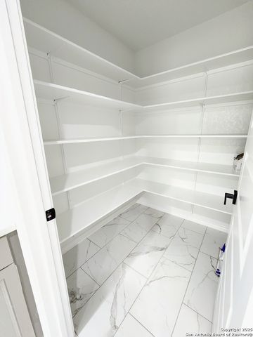 6415 Buena Vista, San Antonio, TX 78237