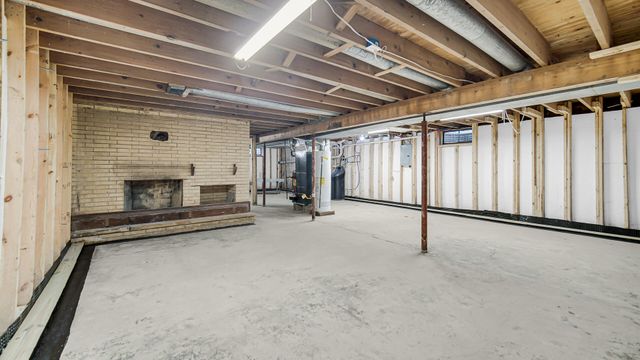 1248 Dogwood Drive, Chesterton, IN 46304