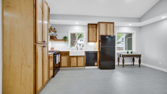 1248 Dogwood Drive, Chesterton, IN 46304