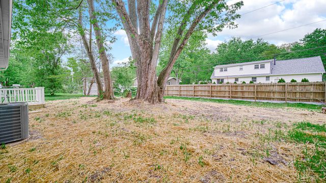 1248 Dogwood Drive, Chesterton, IN 46304