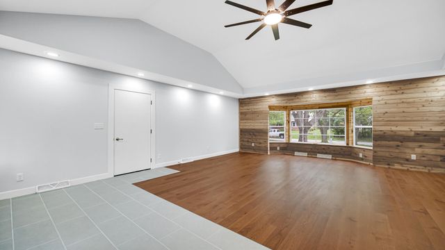 1248 Dogwood Drive, Chesterton, IN 46304