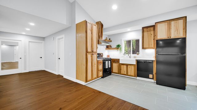 1248 Dogwood Drive, Chesterton, IN 46304