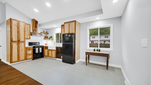 1248 Dogwood Drive, Chesterton, IN 46304