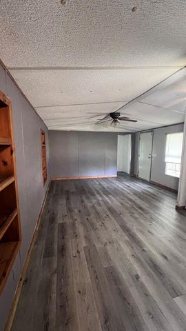 2018 Mineral Bluff Highway, Mineral Bluff, GA 30559