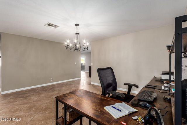4037 S TAYLOR Drive, Tempe, AZ 85282