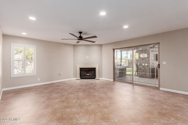 4037 S TAYLOR Drive, Tempe, AZ 85282